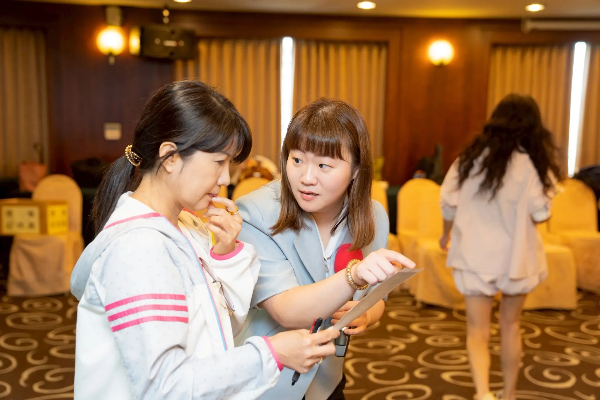 S 144351272 0